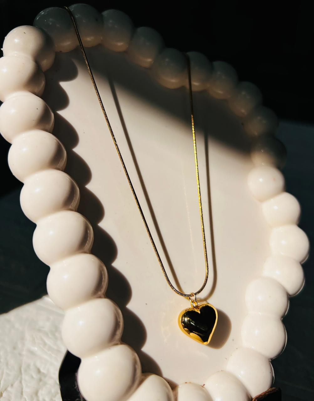 Heart pendant with chain