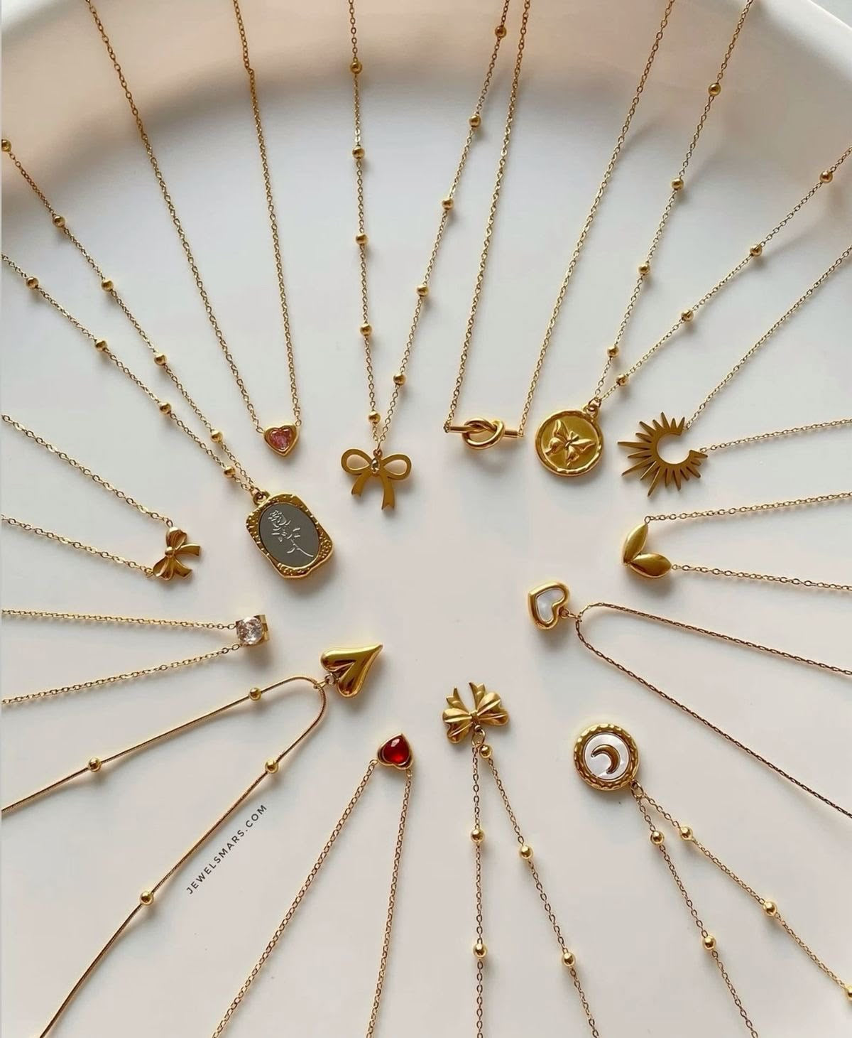 chain with pendant