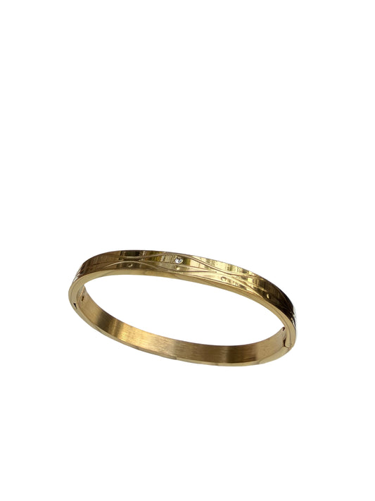 minimal luxe bangle