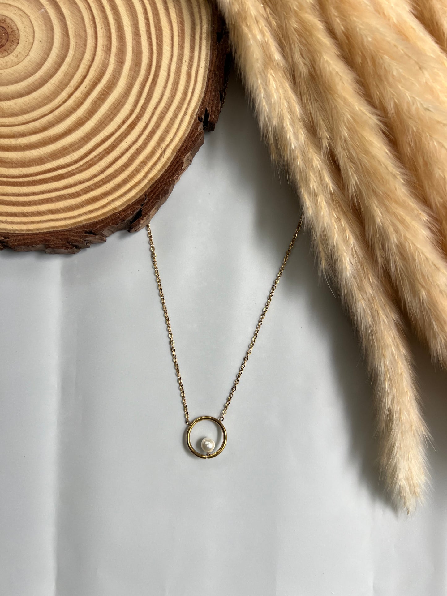 Ring pearl chain