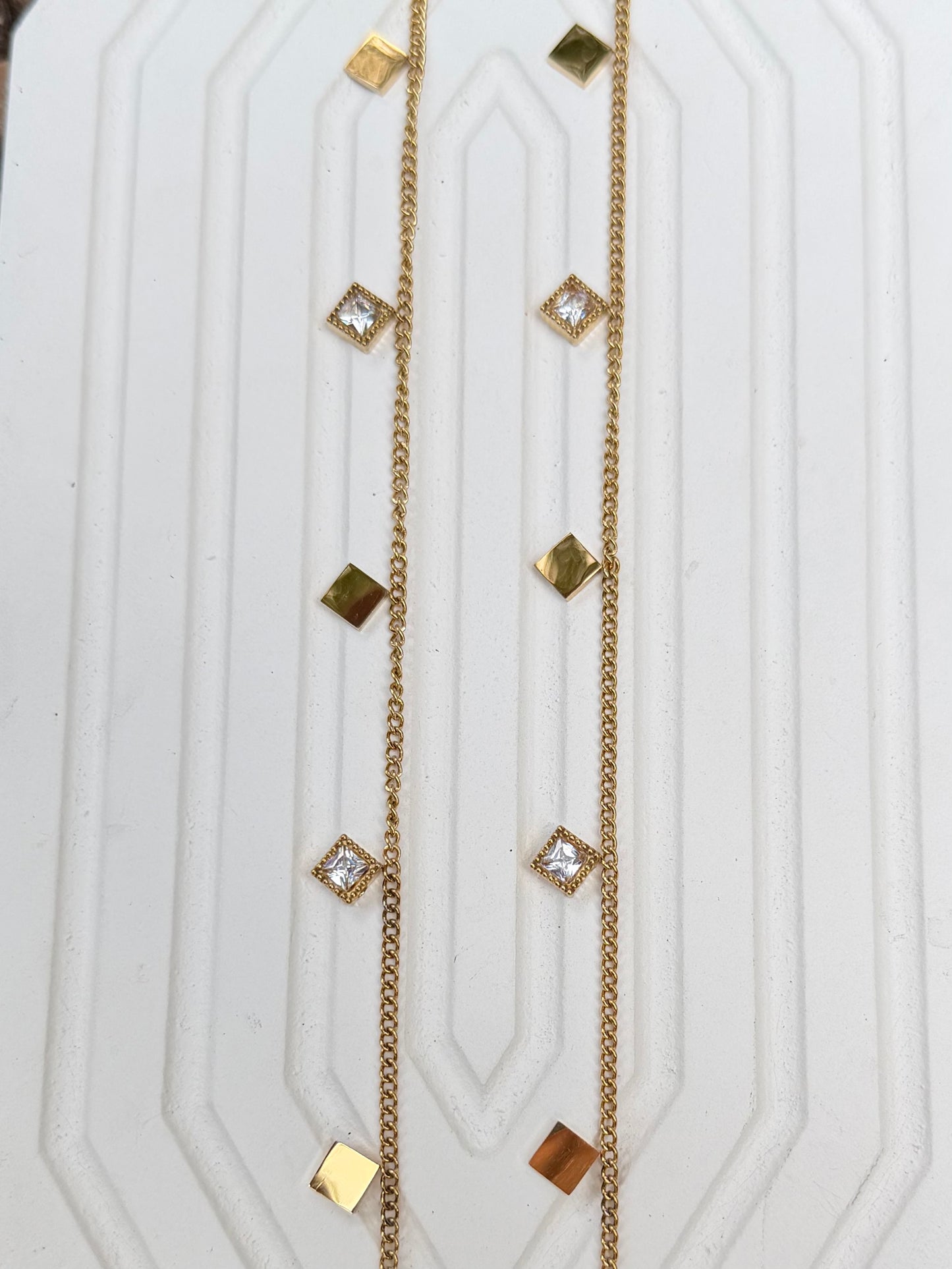Square hanging anklets