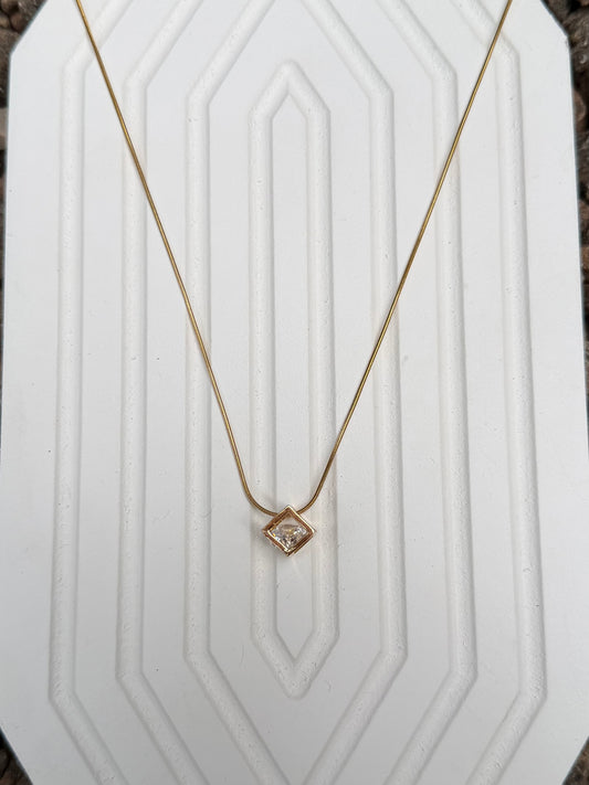 Square pearl pandant