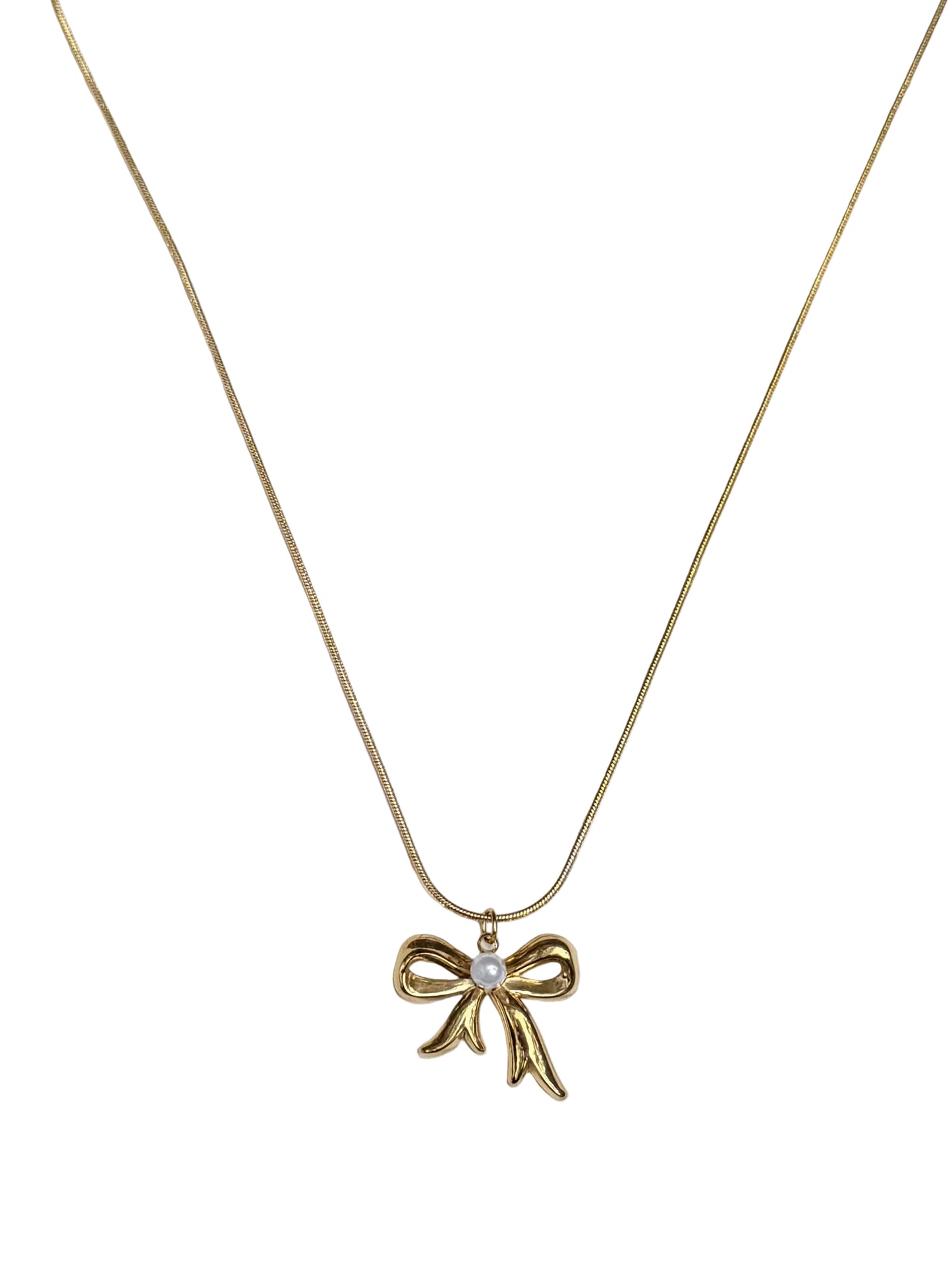 Bow with pearl chain