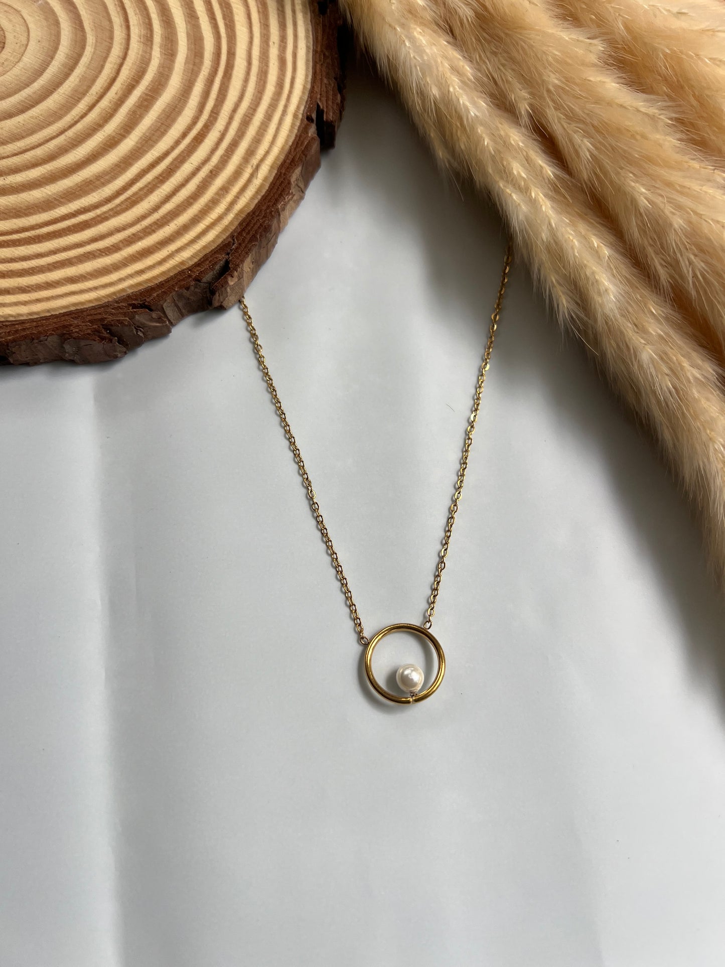 Ring pearl chain