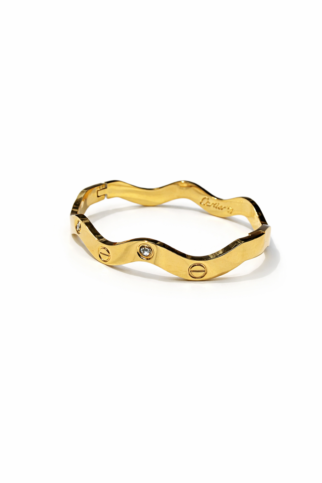 Wavy design bangle