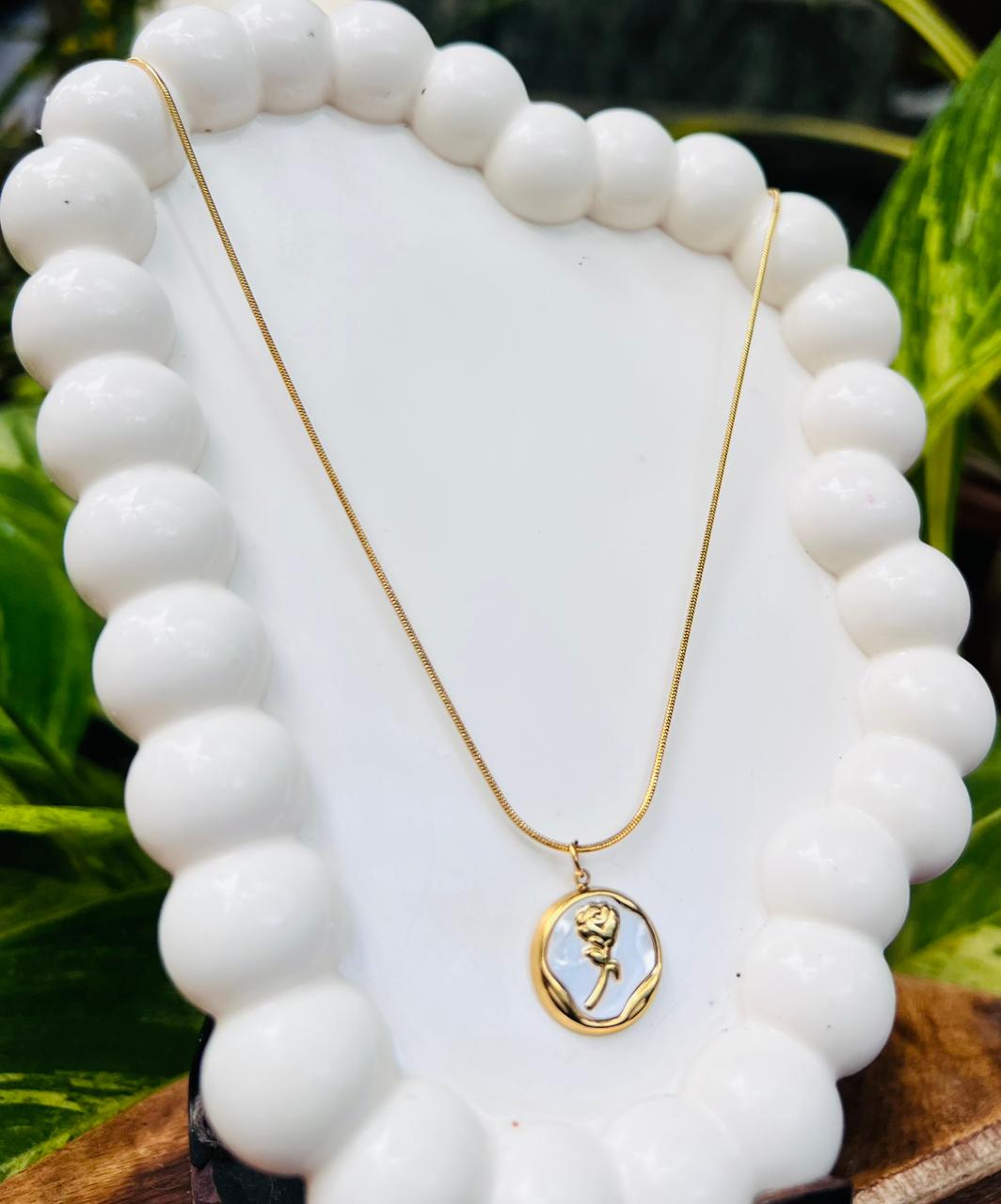 Rose pendant with chain